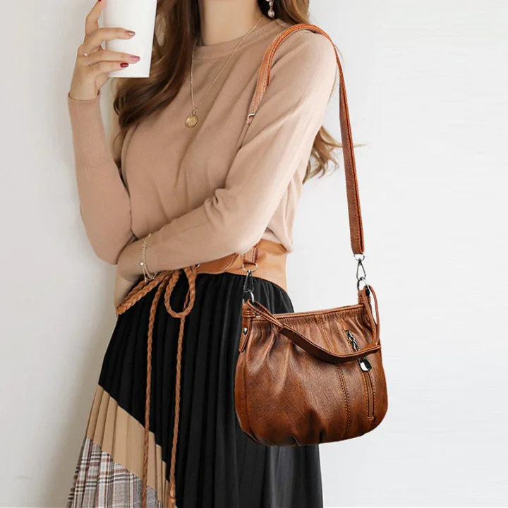 🥳2026 MEGA-AANBIEDING!💞Modieuze Eenvoudige Casual Geplooide Zachte PU Leren Schoudertas – NU 50% KORTING! 💼👜
