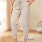 👖50% KORTING! 🔥Cropped joggingbroek met trekkoord in de taille – Zachte polyester, capri-lengte & zijzakken (6 kleuren, S–3XL) 👖🌸