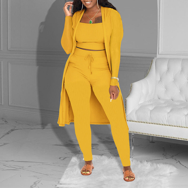 Casual 3-delige gebreide set – cropped top, vest en broek