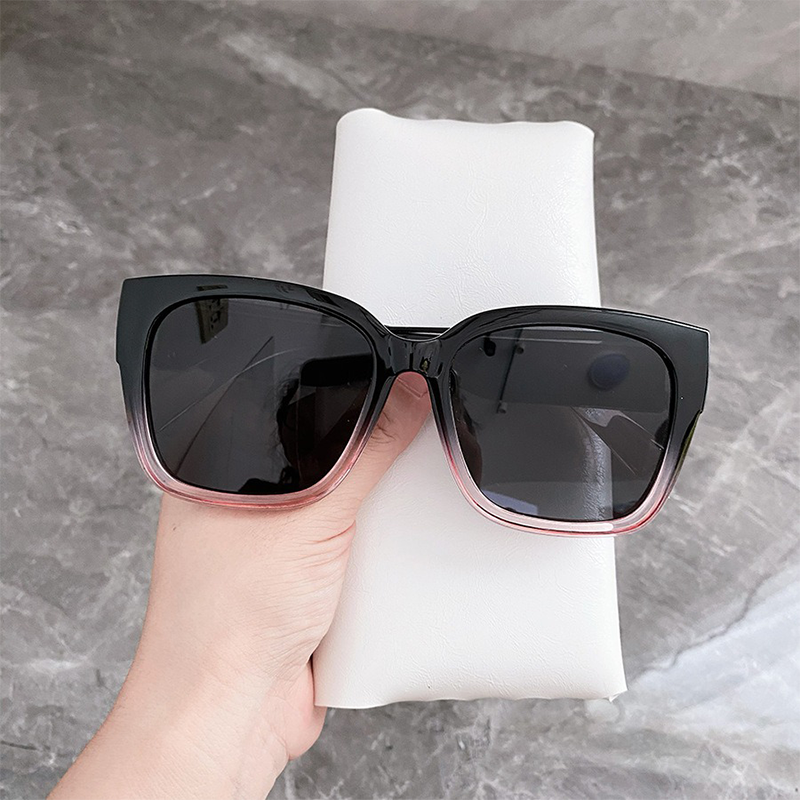 🕶️Stijlvolle Gepolariseerde Overzetbare Zonnebril – Bescherming & Comfort