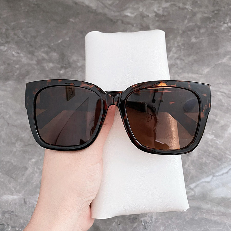🕶️Stijlvolle Gepolariseerde Overzetbare Zonnebril – Bescherming & Comfort