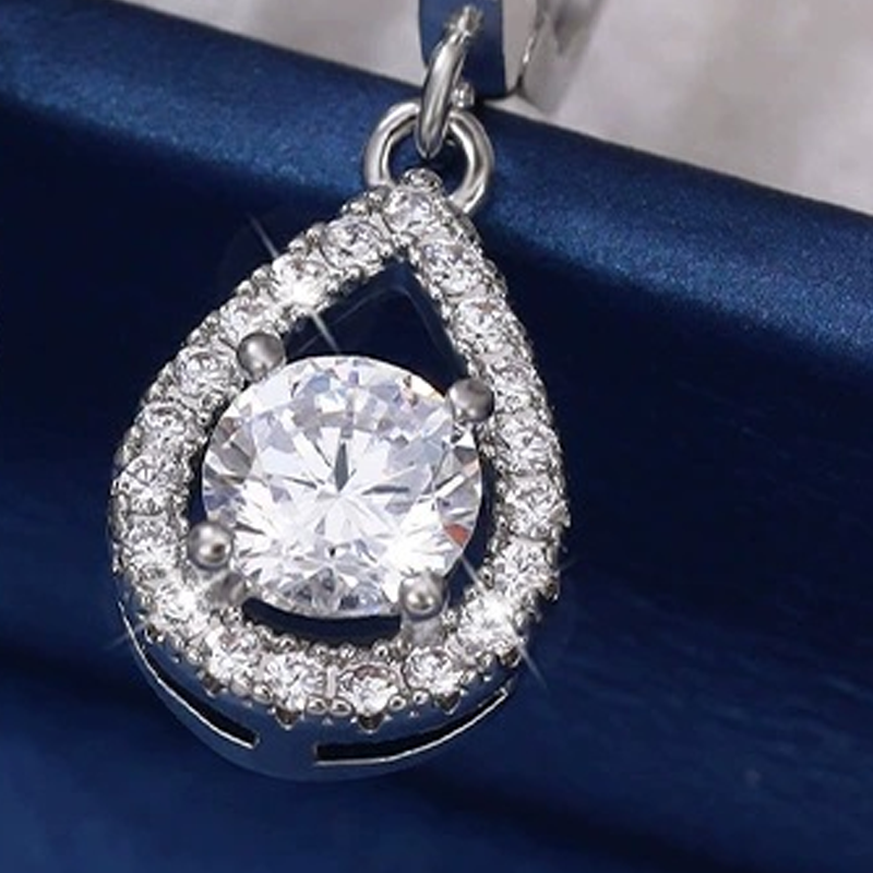 💎50% KORTING!✨Druppel Hoepel Oorbellen – Stralend Zirkoon, Pavé Zetting, Goud of Zilver Afwerking Voor Tijdloze Elegantie🎠