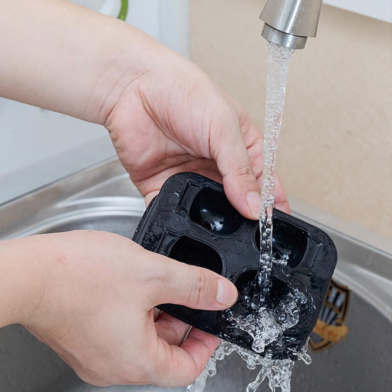 🥳 2026 HOT SALE 💀🧊 DIY siliconen ijsblokjeshouder in schedelvorm – Grote langzaam smeltende schedel voor whisky, cocktails en meer. ✨