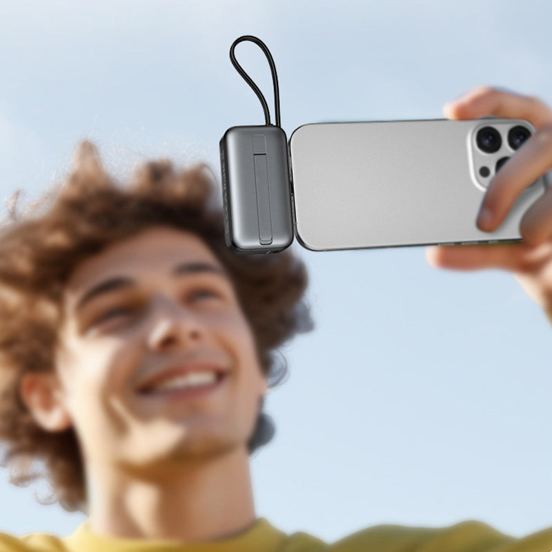 🔋 3-in-1 magnetisch oplaadstation zonder powerbank — Ingebouwde kabel, magnetisch, en het stopt in élk zakje
