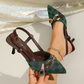 Dames pointy-toe slingback hakken met metalen ketting
