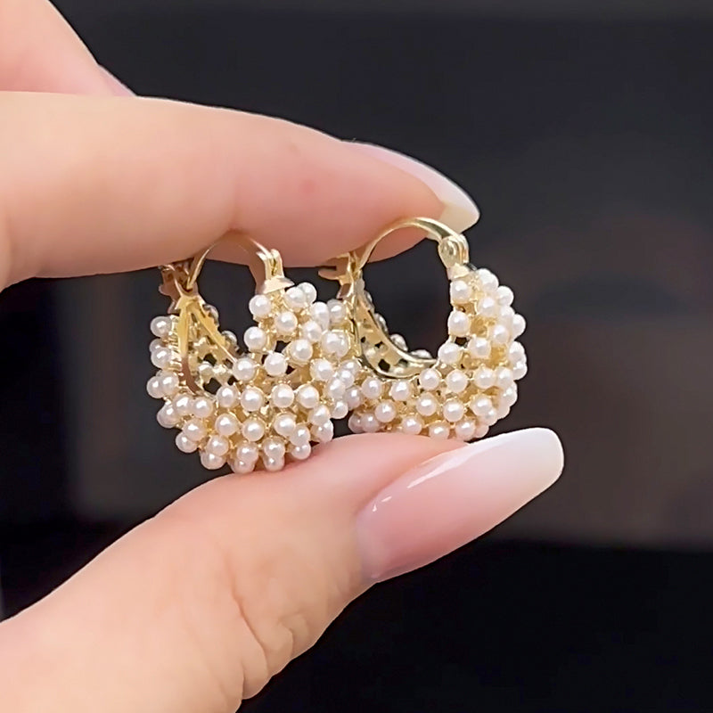 ✨ Oorbellen met kunstparels in mandvorm – goudkleurig en met een uniek vlechtpatroon, voor een vleugje klassieke elegantie bij je dagelijkse outfits 🪀