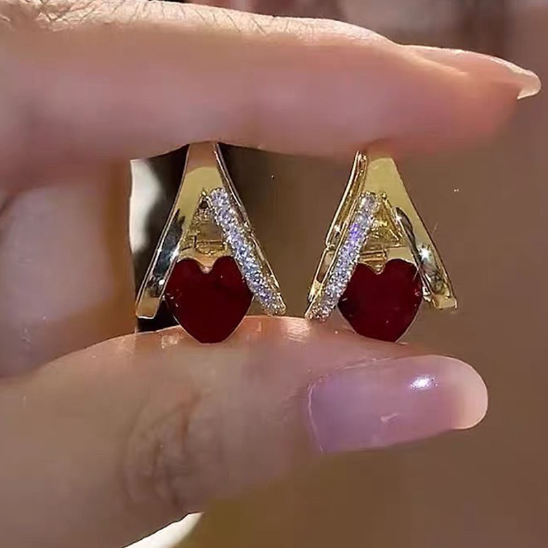 Elegante V-vorm hart hangende hoepeloorbellen