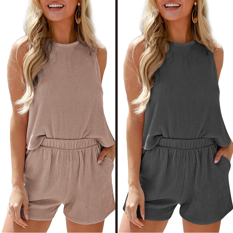 🌸 Gestreepte mouwloos vest en shorts tweedelige set