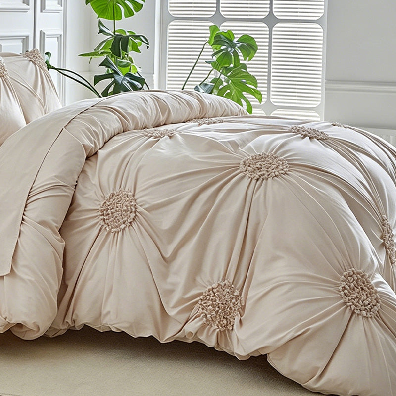 🛏️ Elegant Duvetovertrek met Luxe Plooidetails ✨