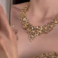 📿Elegante, geel glinsterende sieraden met strass-steentjes💎